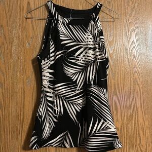 NWT White House Black Market Leaf Print XS Sleeveless Top